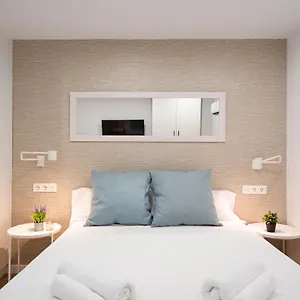 Estudio Deluxe En Jardines Del Triunfo - Apartamento